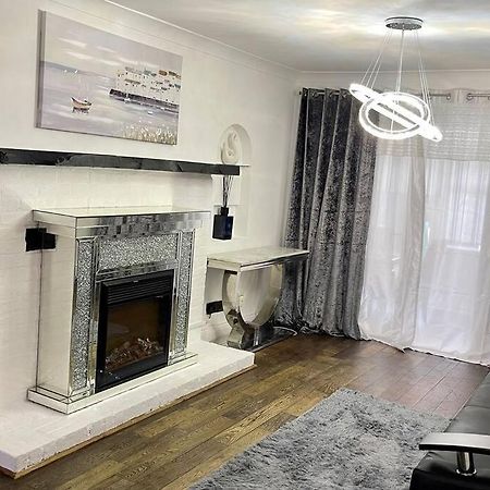 Spacious 4 Bedroom House Billericay Dış mekan fotoğraf