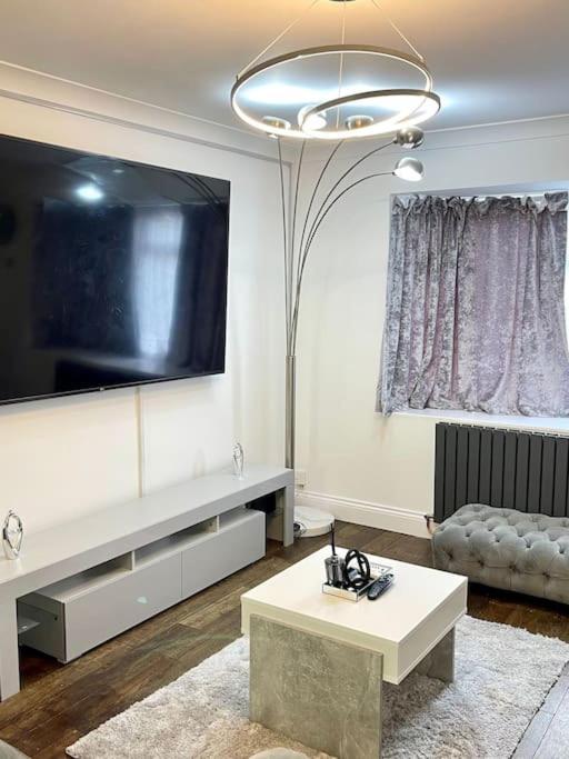 Spacious 4 Bedroom House Billericay Dış mekan fotoğraf